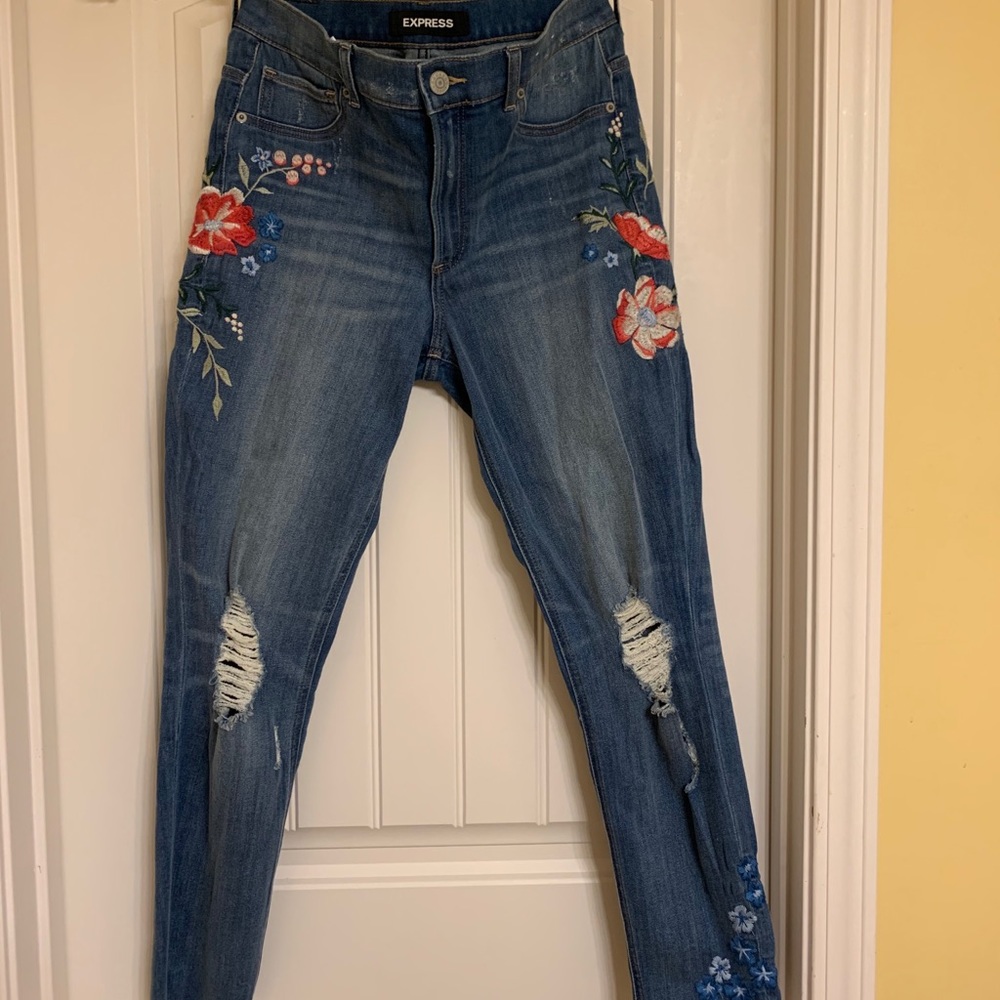 Express decorated jeans